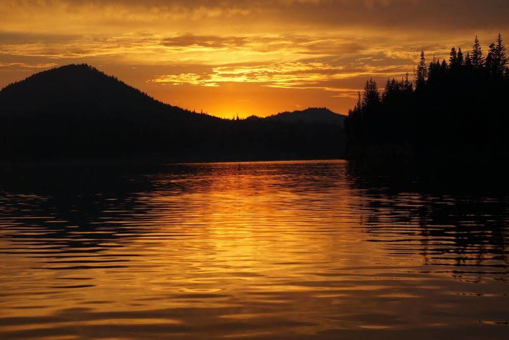 Lemolo Lake Resort Chemult Esterno foto